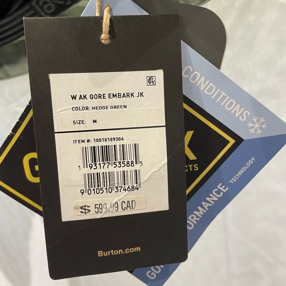 Burton Women’s Embark Gore-Tex Ski Jacket. Amazing features, great quality. - Picture 4 of 5